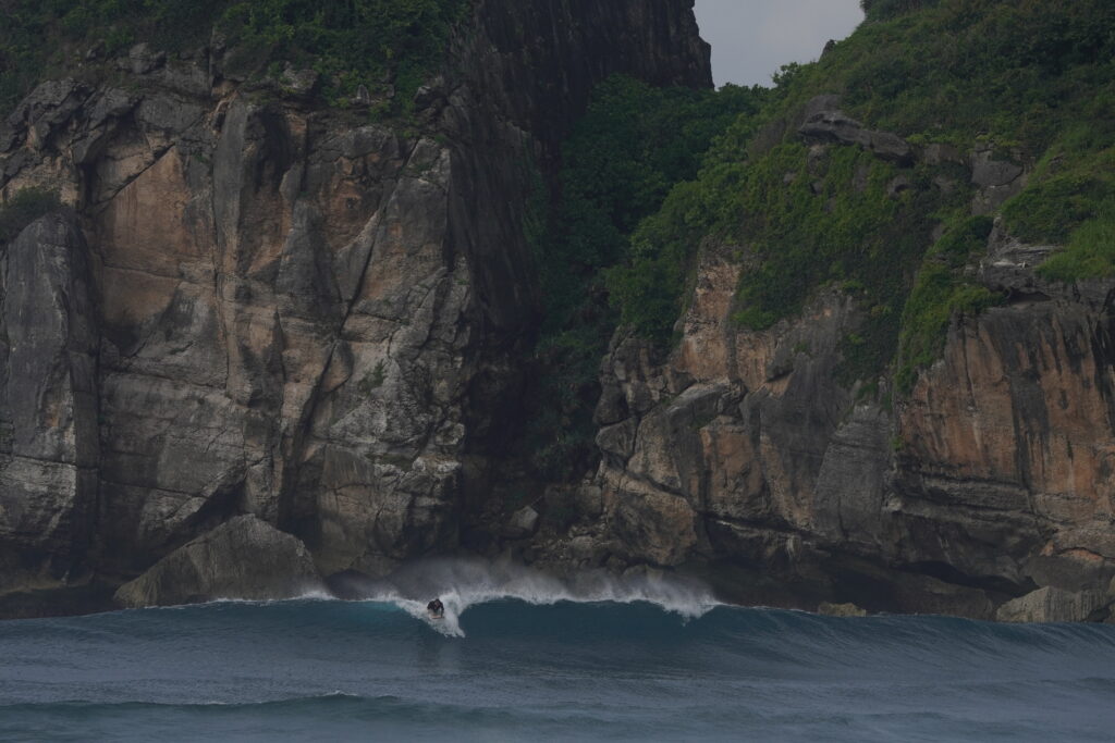 Surfing West Sumbawa